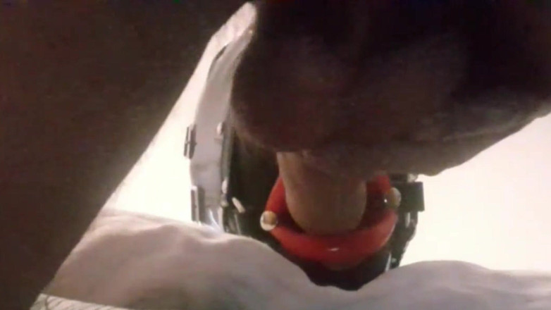 LauraOnHeels: MILF z kneblem pierścieniowym, sztuczne usta pieprzone w usta i...