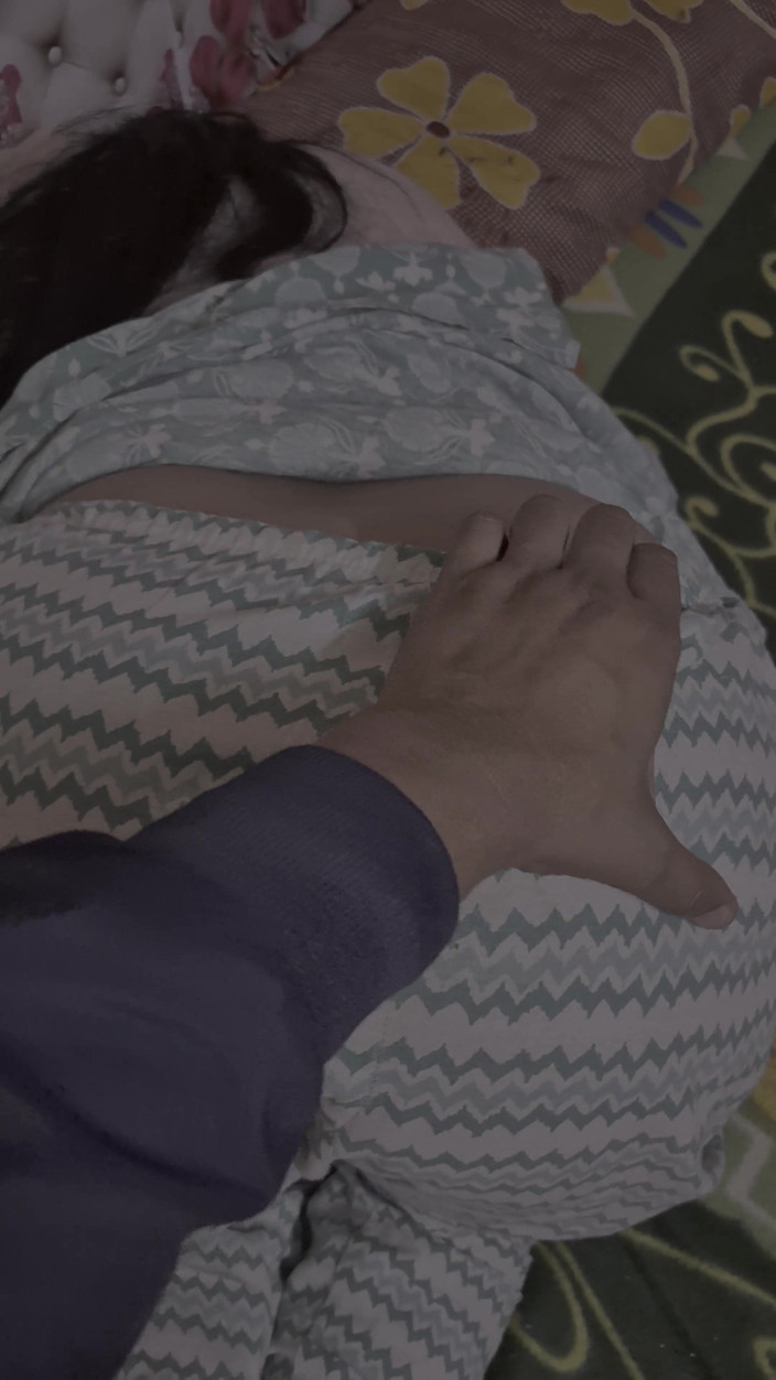 Sirohi: Indische freundin fickt zu hause