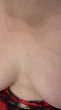 お尻にバットプラグを差し込んで遊ぶ妻