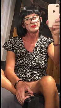 Mich dumm stellen in meinem kleinen Zimmer