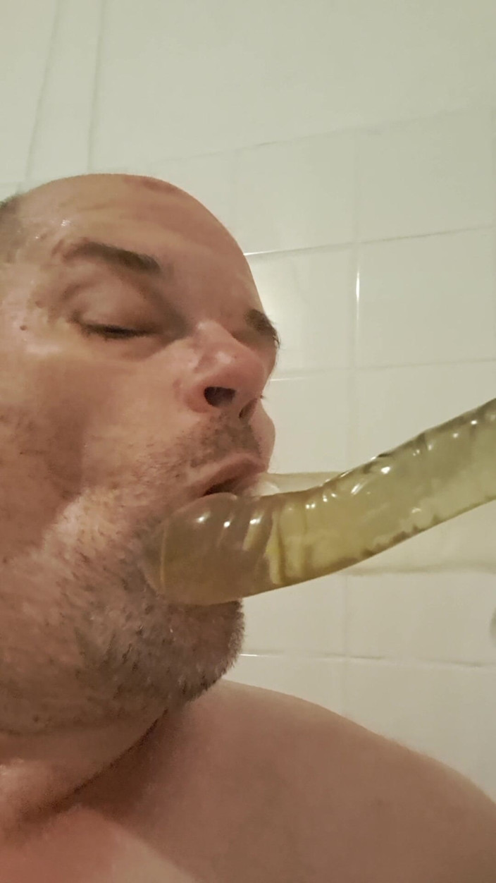 Fickspecht: Go Bitch, Suck the Dildos