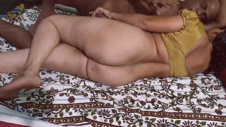 Sexy sindu: sabse hot bhaartiy sundar larki ka boyaphrend ke saath hordakor...