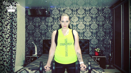 Goddess Misha Goldy: Ich habe meine gewichtheben-herausforderung geschlagen! Mehr als 80 wiederholen für bizeps
