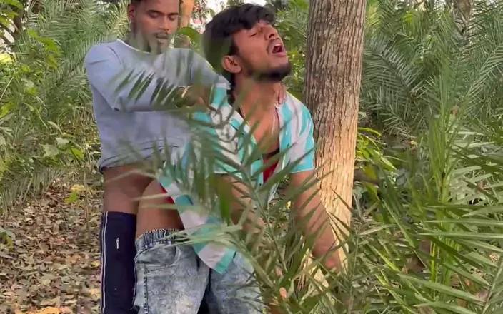 Indianboysayan [deactivated]: Новое эксклюзивное и экстремальное грубое секс-видео индийского твинка и азиатского гея с большим черным членом в Paddy Field