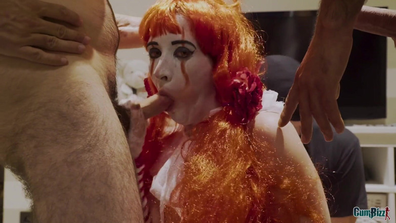 Cumbizz: Dutch clown cumslut Halloween