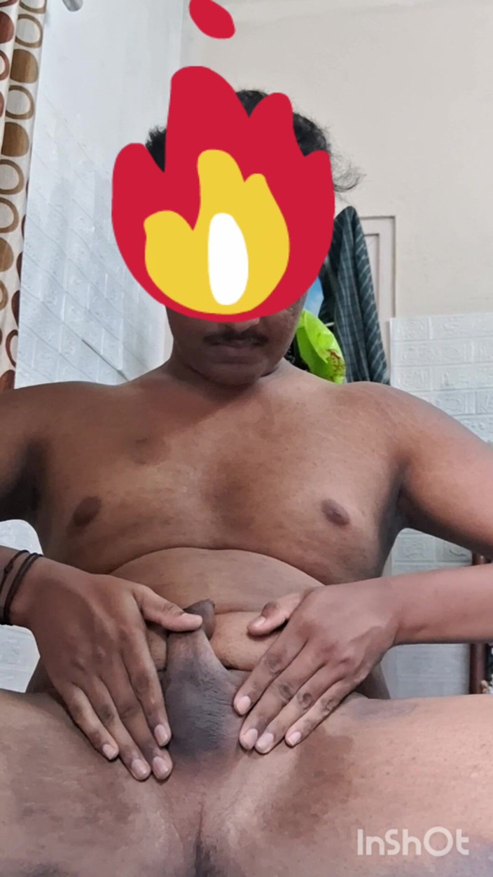 MayankPerv: L'eccitante ragazzo mallu nudo è completamente rasato