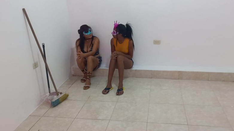 Martin13: 独占ビデオ!!清掃アシスタントが職場で上司の継息子と性交する