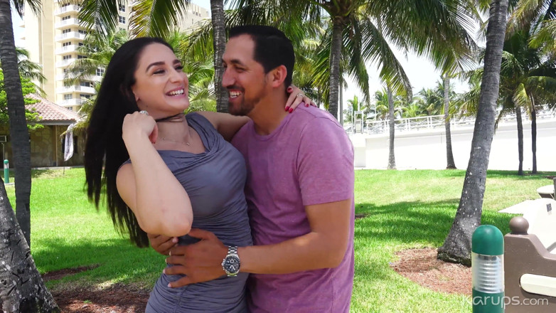 Karups Hometown Amateurs: Sheena ryder si tante seksi yang lagi selingkuh dientot habis-habisan...