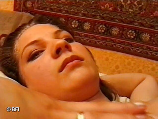 Horny Teenies: 俄罗斯十八岁 - 终于 18