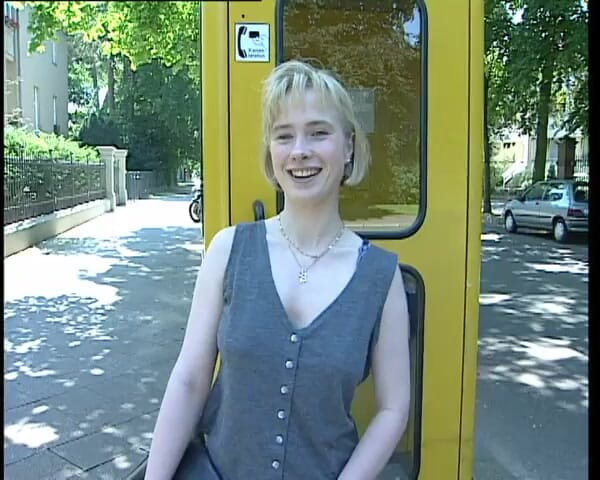 YOUR FIRST PORN: Jessy Fingert Bis Zum Happy End - Jessy Jari Sehingga Dia...