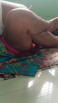 Homem solteiro fodendo esposa amiga em casa vizinha quando amigo não está lá em casa