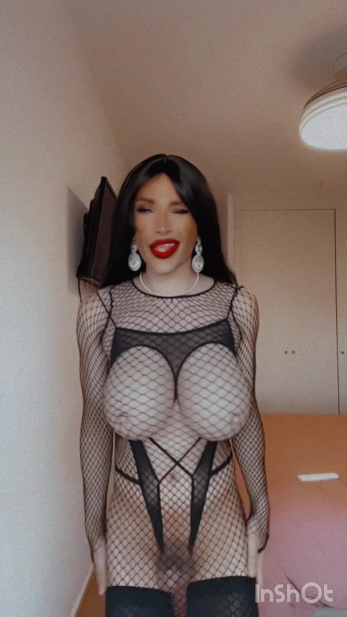 Sissy Slut Brianna: VOCÊ QUER SER ÚTIL? Deixe-me tentar, e não se atreva a...