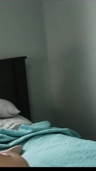 Wytatuowana milf pożera kulki BBC, podczas gdy ostro waliła