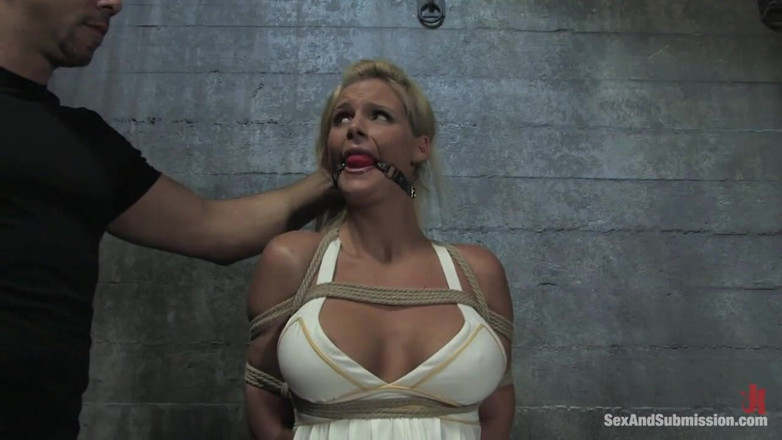 Sex and Submission by Kink: 피닉스 마리