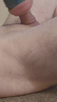 큰 자지를 가진 젊은 창녀가 Thks Raw, 언컷, 편집되지 않은 걸작에서 그의 살을 따먹어