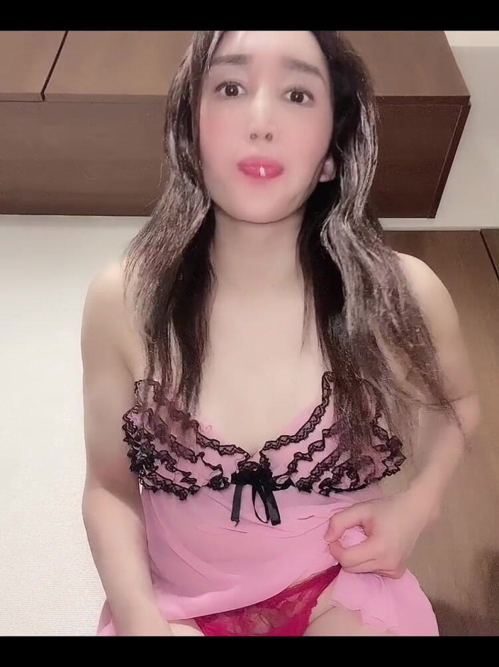 TS Shizuka: Este es un video para gente fetiche de saliva