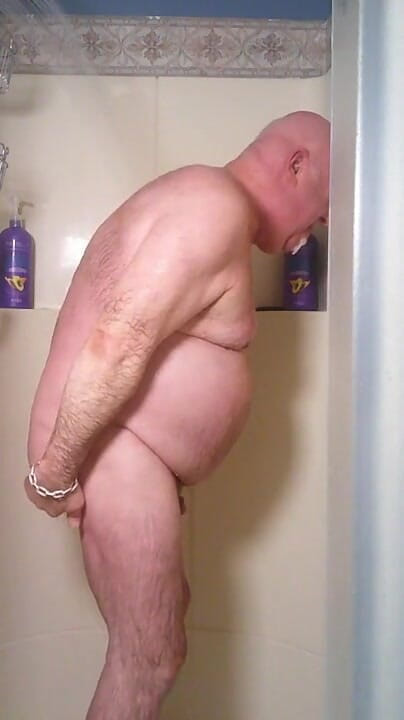 beardaddychub: Striptease From Contractor