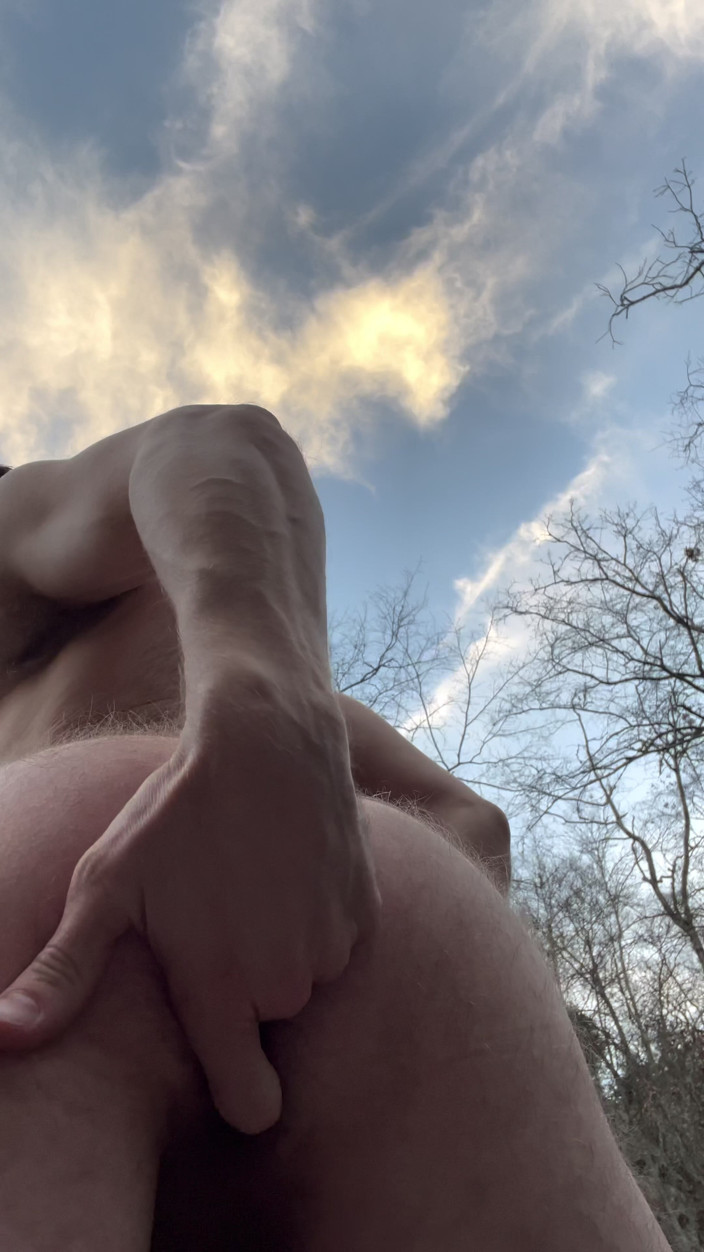 patmybunz: Outdoor Masturbation on My Hike