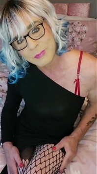 Juniper Beri Leeds, travesti, Royaume-Uni