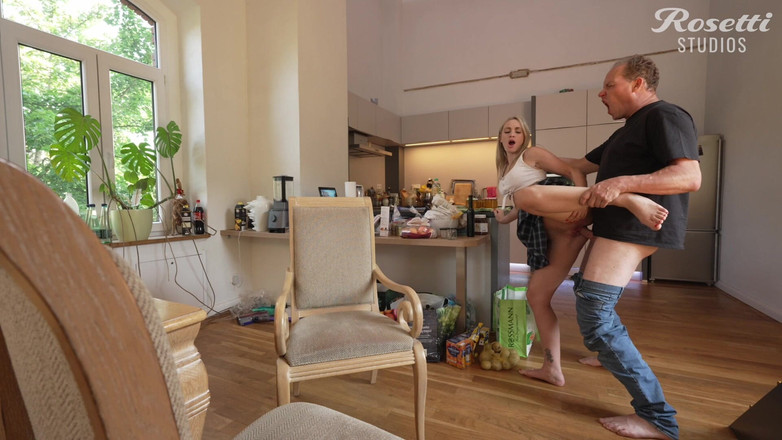 Rosetti: Úchyl 3 s přítelkyní