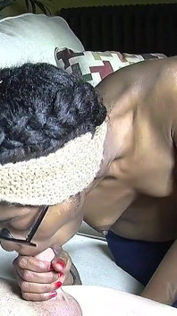 Follando su apretado culo negro