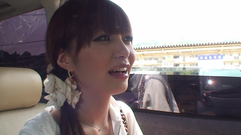 JAPAN IN LOVE: Perverse japanische szene 1_thin japanerin im Bikini masturbiert im auto und...