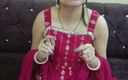 Saara Bhabhi: Roleplay de história de sexo hindi - indiana Saara Bhabhi comemora...