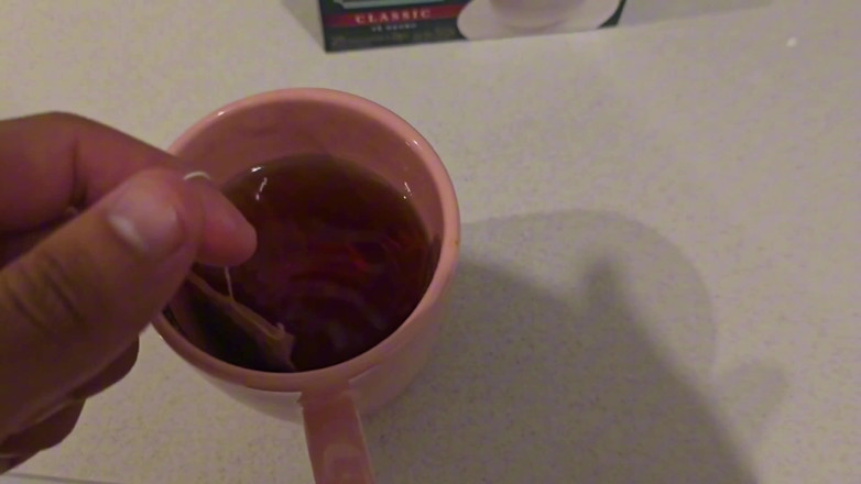 LoverDevilx: L’ami de mon copain vient prendre soin de moi et...