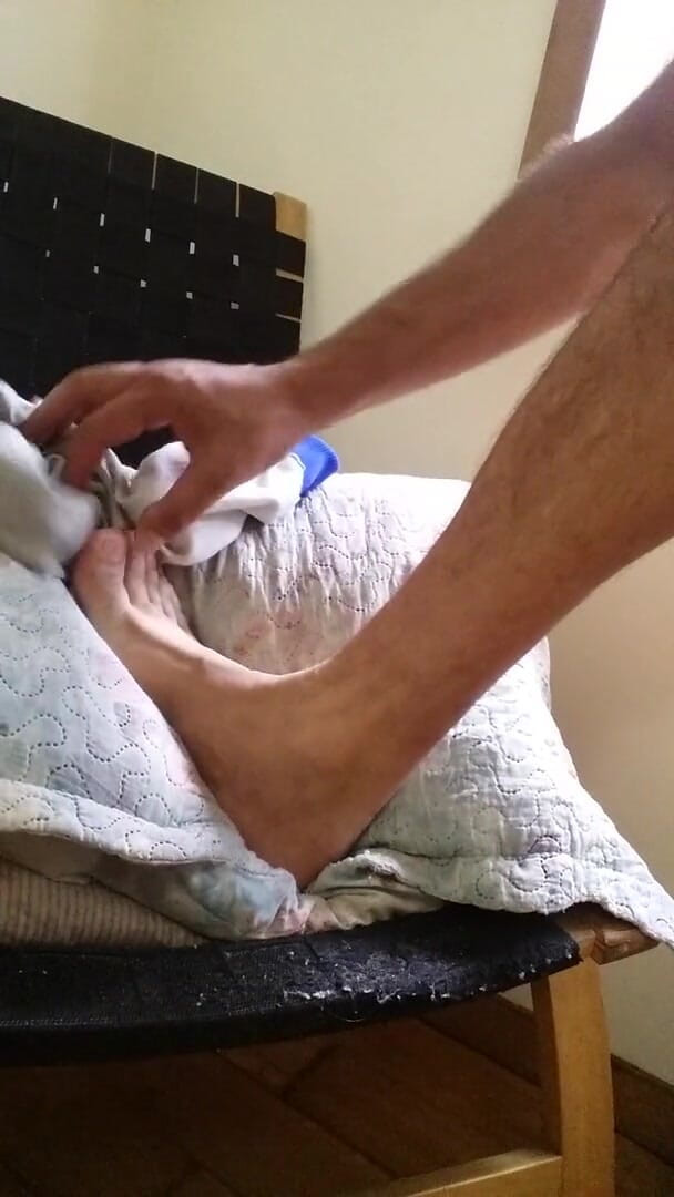 Boy top Amador: do you like a male's feet after football?!