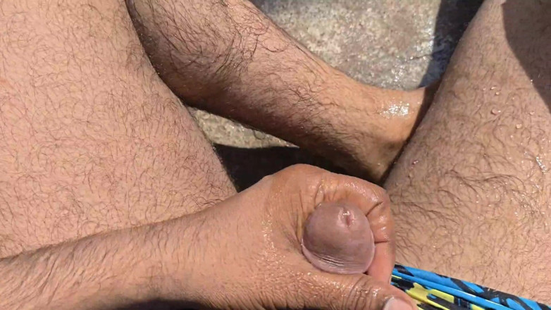 Sexy baby girl: Ngentot adik ipar saat dia lagi cuci baju di ladang