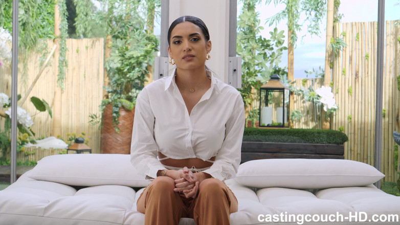 Casting couch HD: Brasilianische prinzessin zeigte sich beim casting.