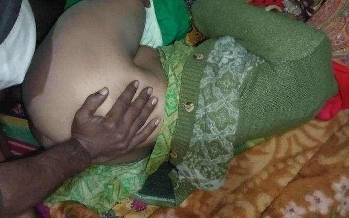 Pooja Sexy: Une demi-sœur couche avec son demi-frère puis ses parents sortent...