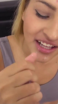 163 - 1 Teen šuká pro creampie znovu