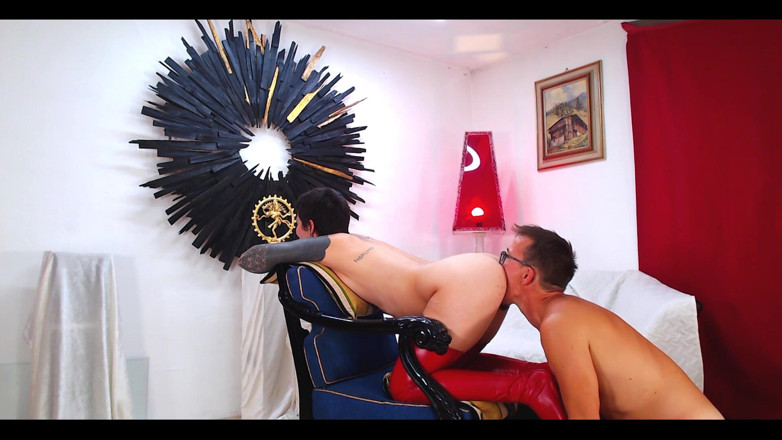 GermanPussyLove: L’anal le plus heureux que tu aies jamais vu !