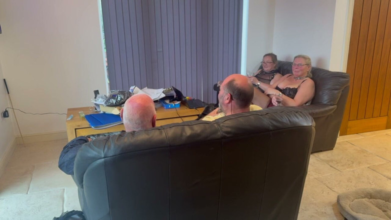 Lanista_Bear: Part 1 -behind the Scenes Chat with Lanista Bear, Domina Satana, Peaches...