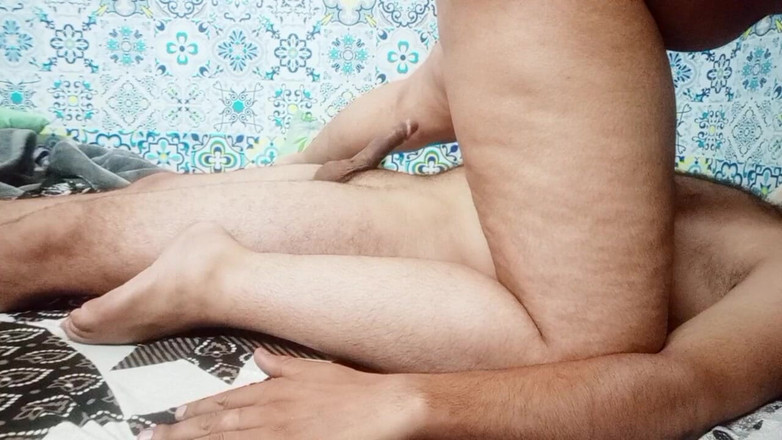 Sex bird: Videoclipul cu futai al indiencei Bhabhi a devenit viral