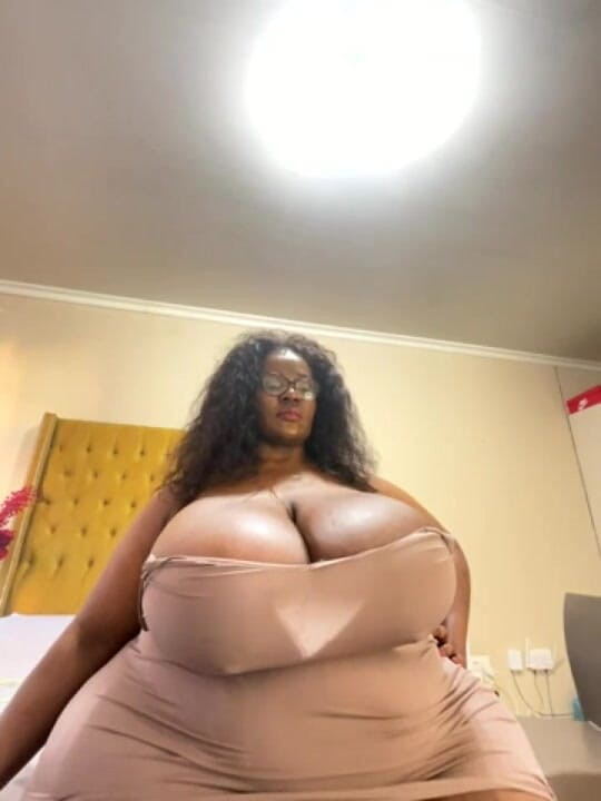 Legendary Booty Overdose: Bbw, fétiche gémissant et adoration des seins