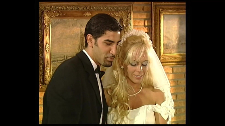 DEUTSCHLAN PORNO XXX: Kelly si užívá na koni na velkém ptákovi, nadržené a...