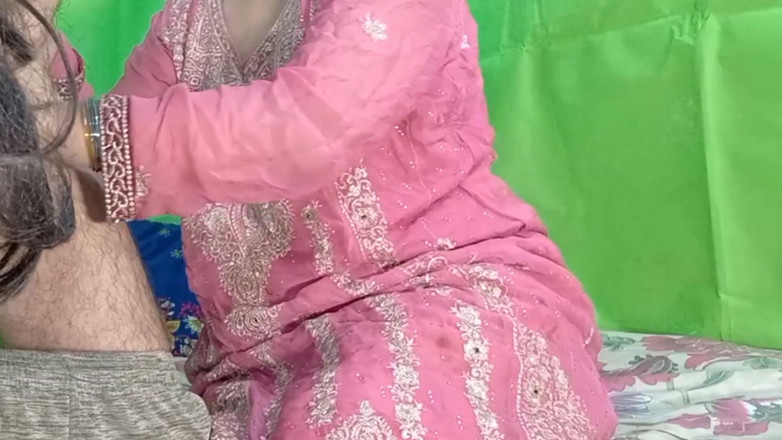 Netu: Tante seksi india dientot habis-habisan sama kontol besar pria india