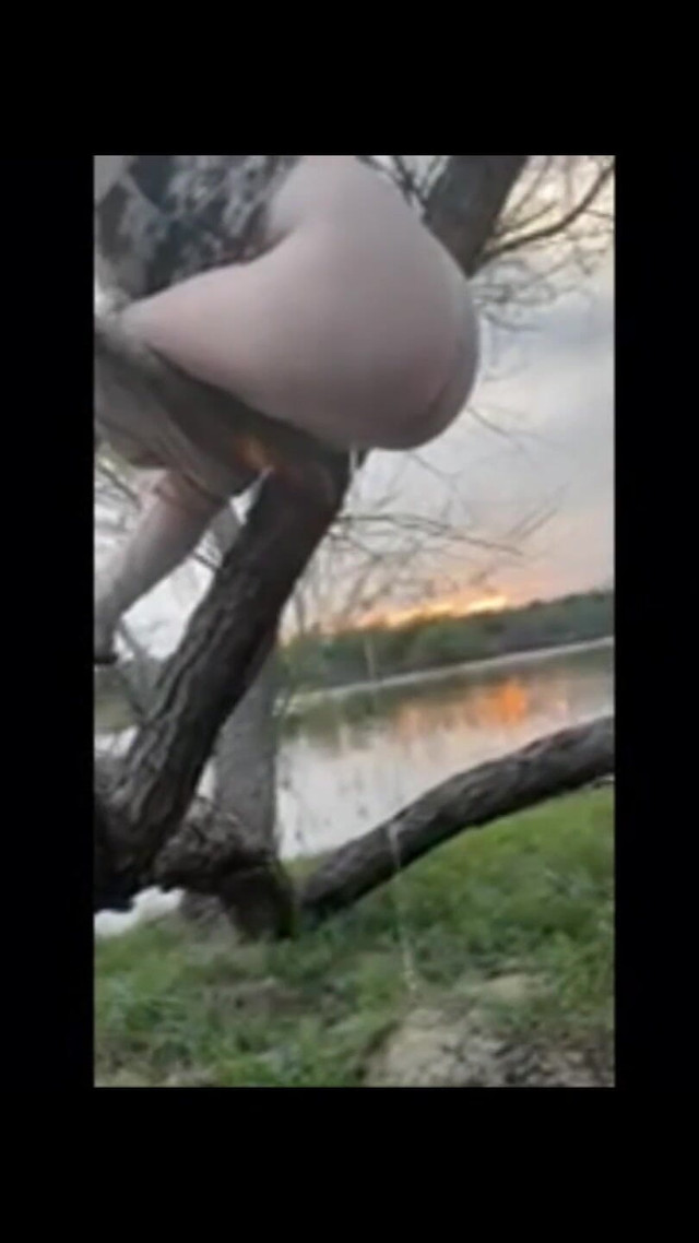 When Nature Calls (Chloe y Fabian)