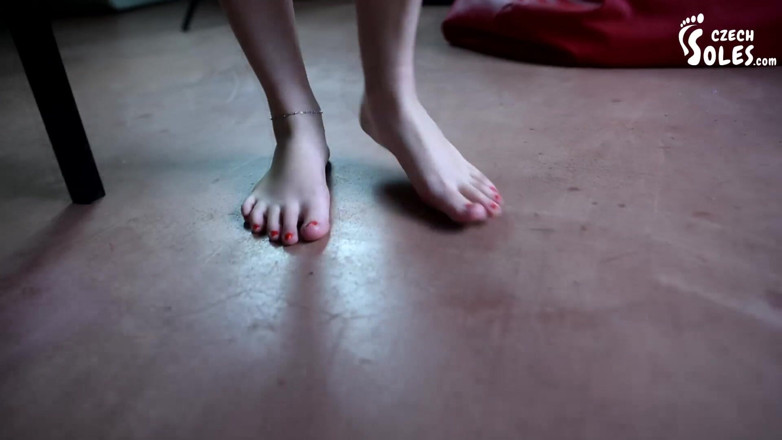 Czech Soles - foot fetish content: Barefoot restwalking