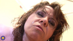 Mature NL: Šukej tu zralou děvku dírou