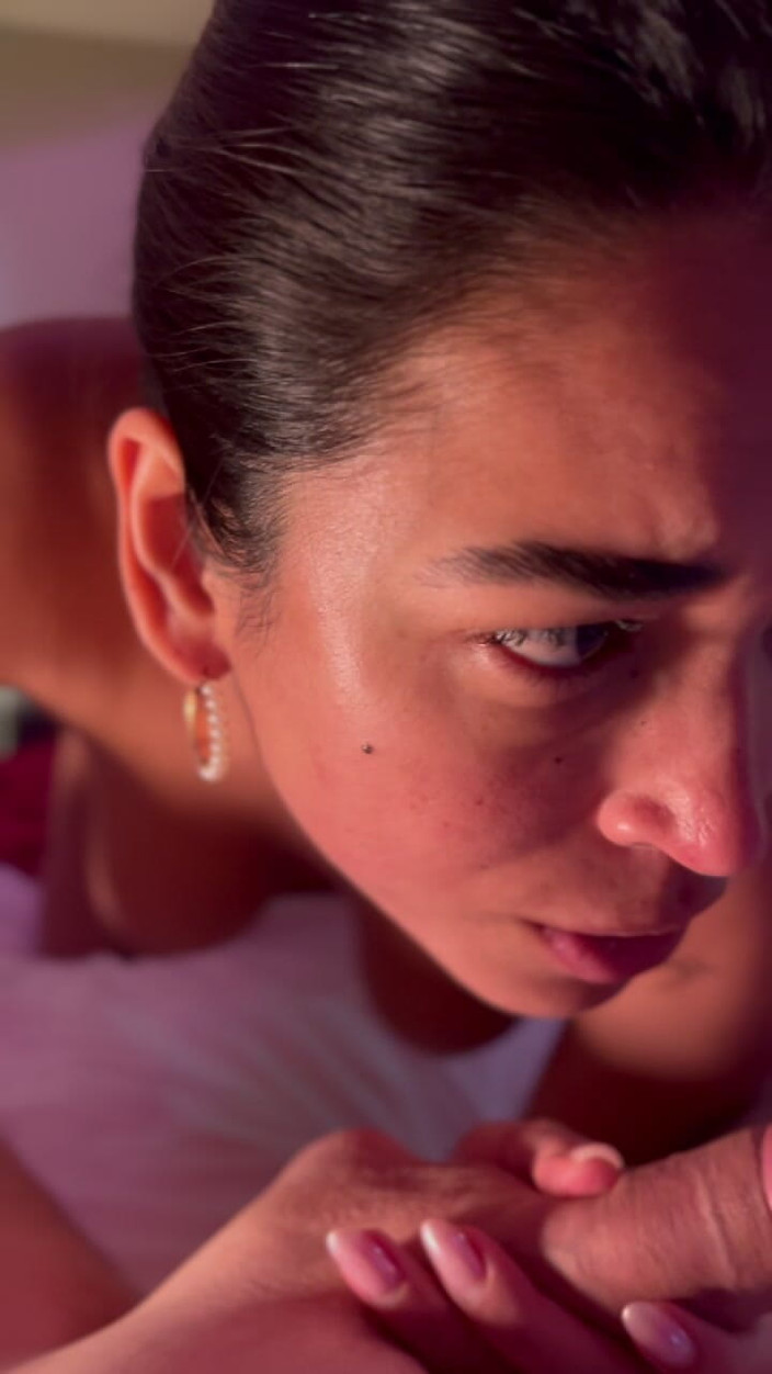 Mia Nins Temptation: Yayın Sırasında Onu Emmek