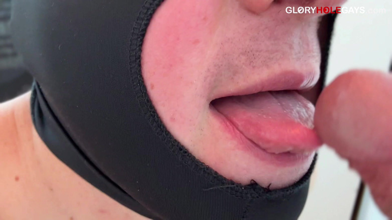 GLORYHOLEGAYS: Zvědavý hetero twink exploduje u gloryhole - tolik mrdky, je šílené