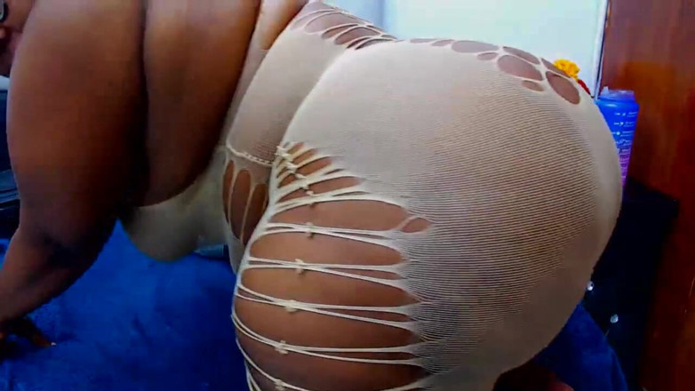 Big black clapping booties: Jack off to My Monstrous BBW Ass, Episode 1021