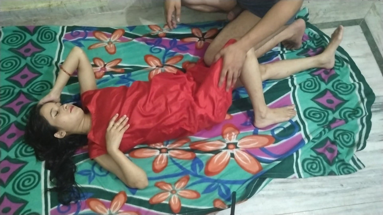 Indian Muslim Couple: インドの妻、真夜中の魔法のようなセックスロマンスが暗くなってから現実になる
