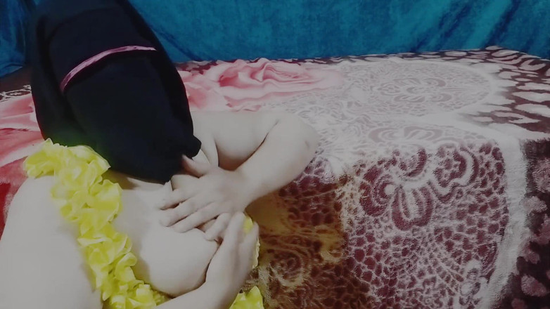 Ahmed and Samah: Nickney Is a Manager ve společnosti Me as a Manager...