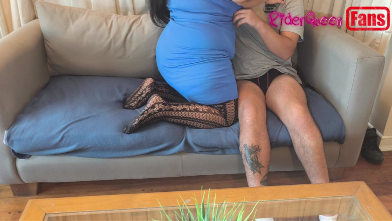 Riderqueen: Video pro fanoušky, tajemství sexy nevlastní matky