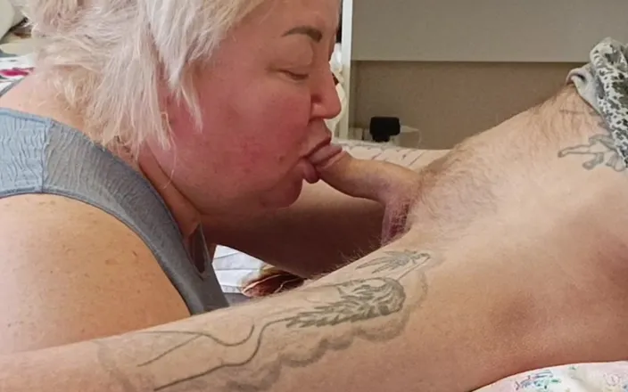 Zona901: Wife Watches Mother-in-law Sucking My Dick and Swallowing Cum