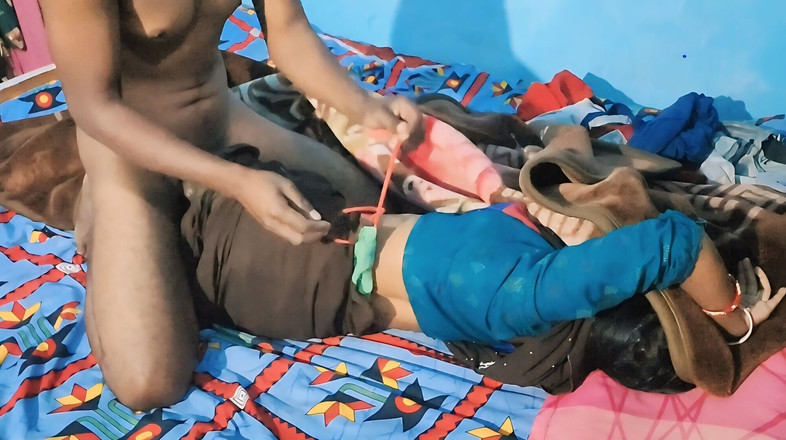 Hindisexvideo: Tvůj je velmi tlustý, švagr, dej to pomalu